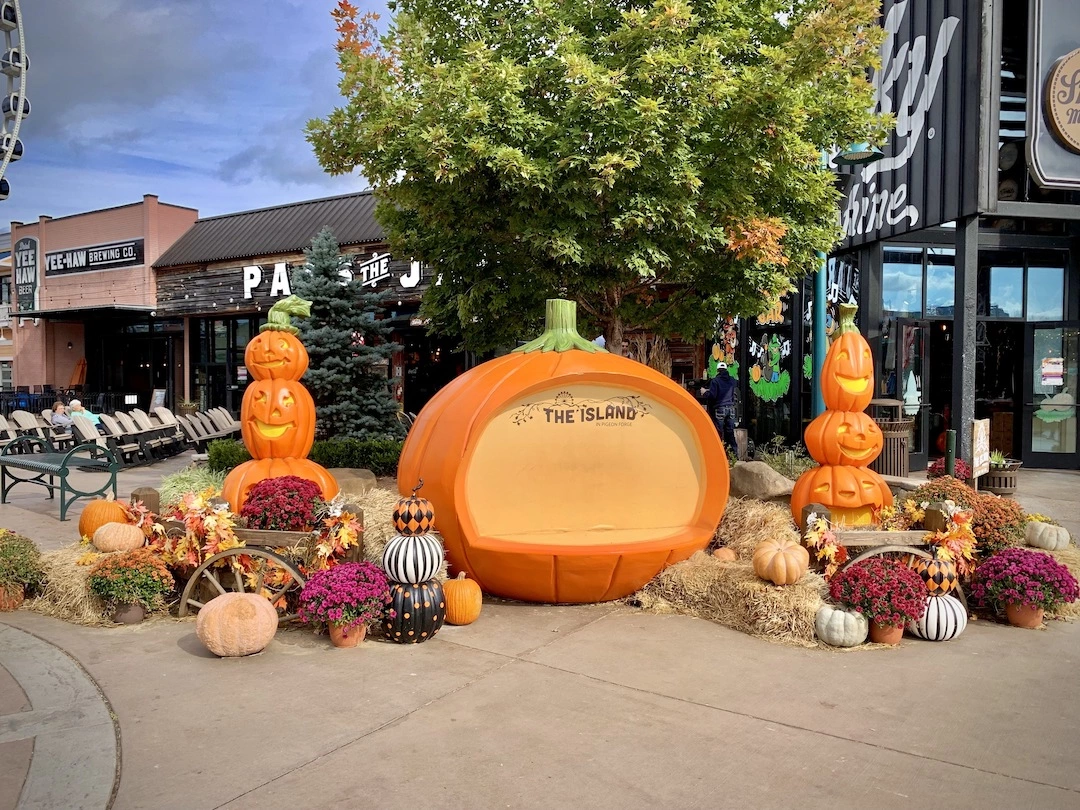 halloween in pigeon forge
