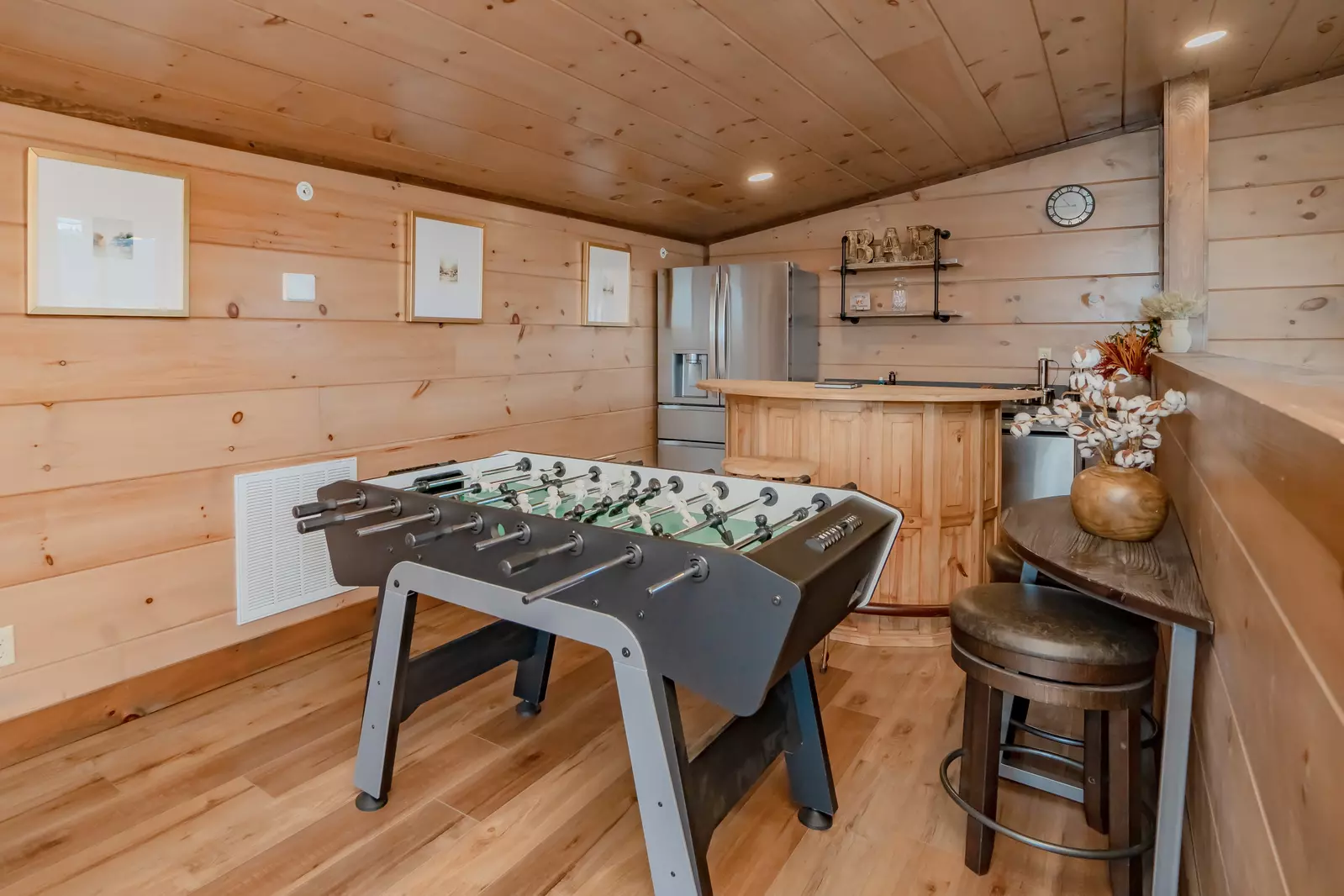 RoofTop Summit Lodge