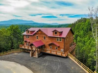 large cabin in the smoky mountains