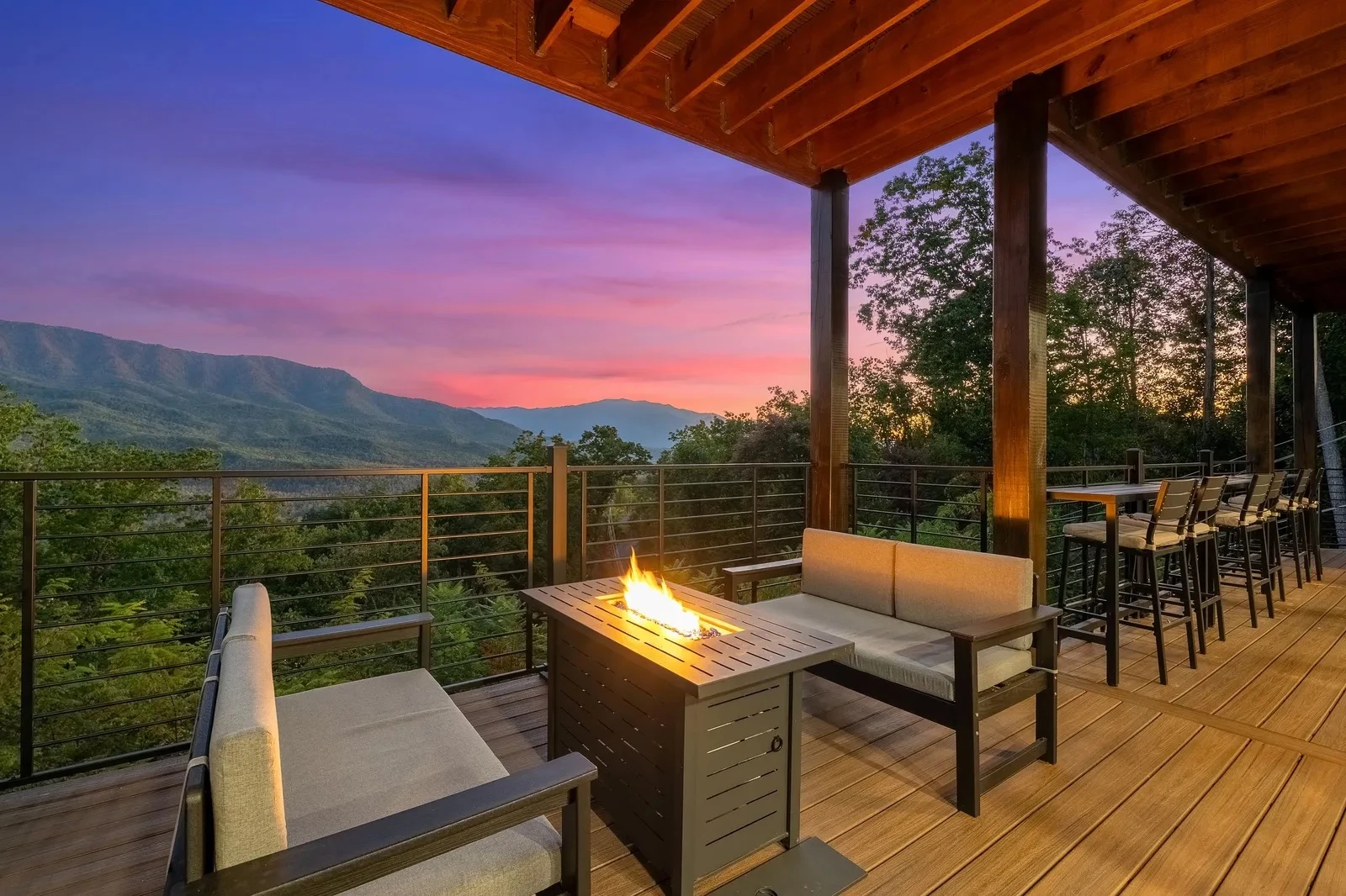 secluded cabins with mountain views